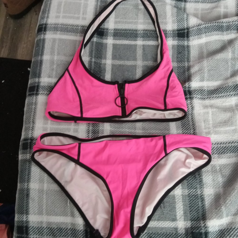 Juicy bikini